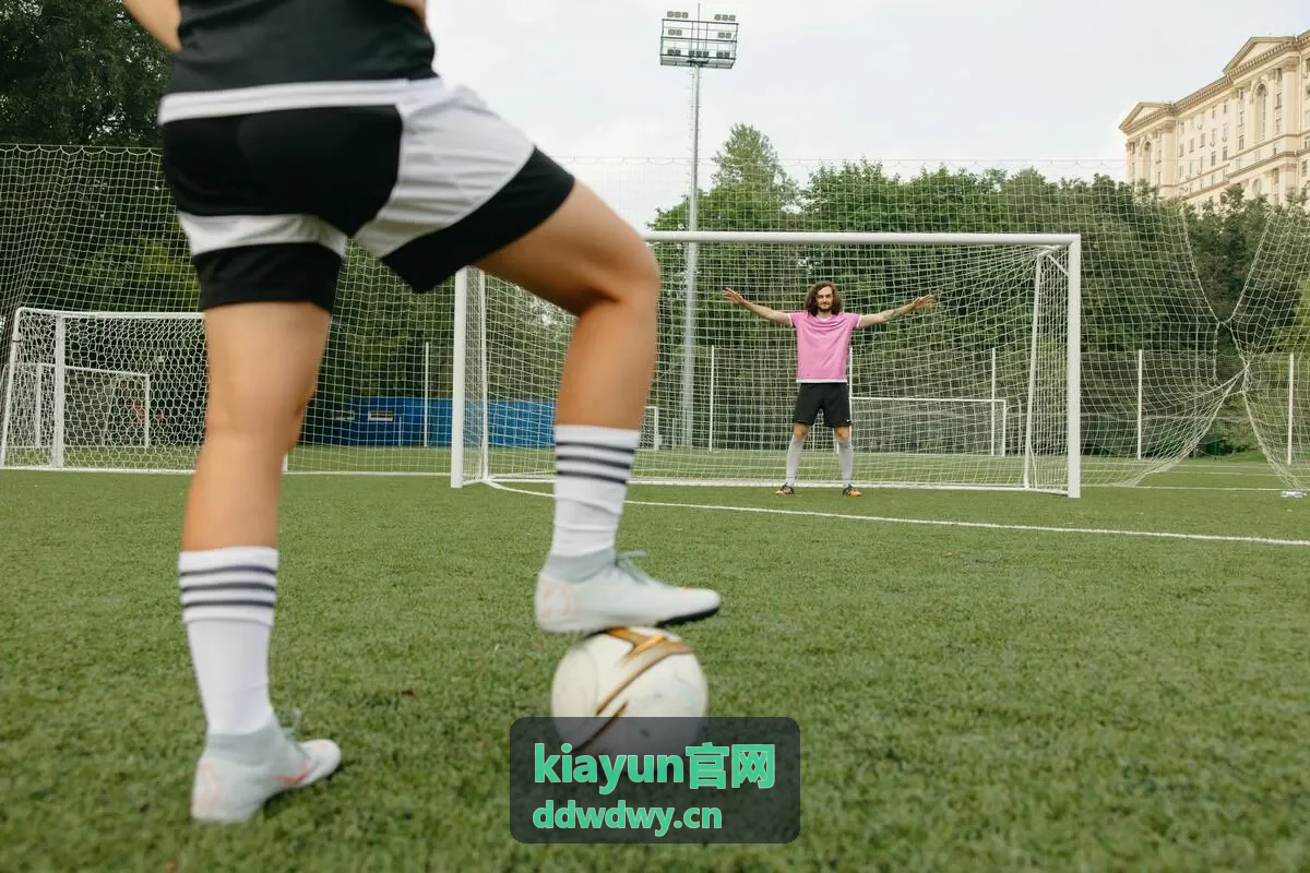 kiayun官网工程师在核对云环境部署清单